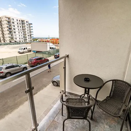 Danilo Mamaia Nord Apartment