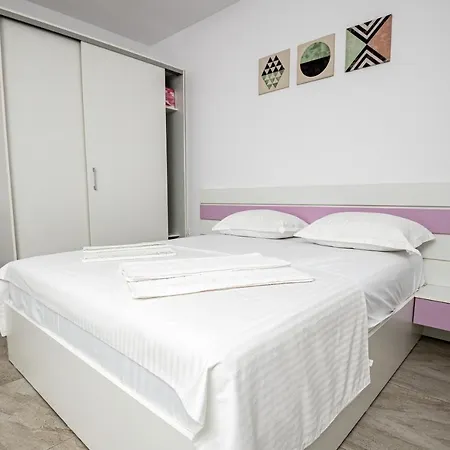 Apartment Danilo Mamaia Nord